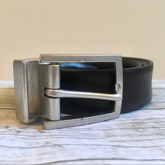 🔥3/$10 or 5/$15 SALE🔥 Men’s Belt Dark Brown Size 30 Silver Buckle - Picture 4 of 15